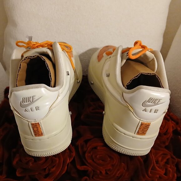 Custom AF1s Size 8.5 Wmns ✨️🧡✨️ - Picture 5 of 7